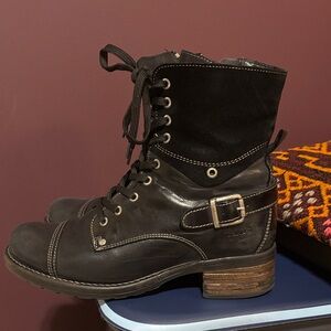 Taos Women's Black Lace-Up Leather Boots with Buckle size 8